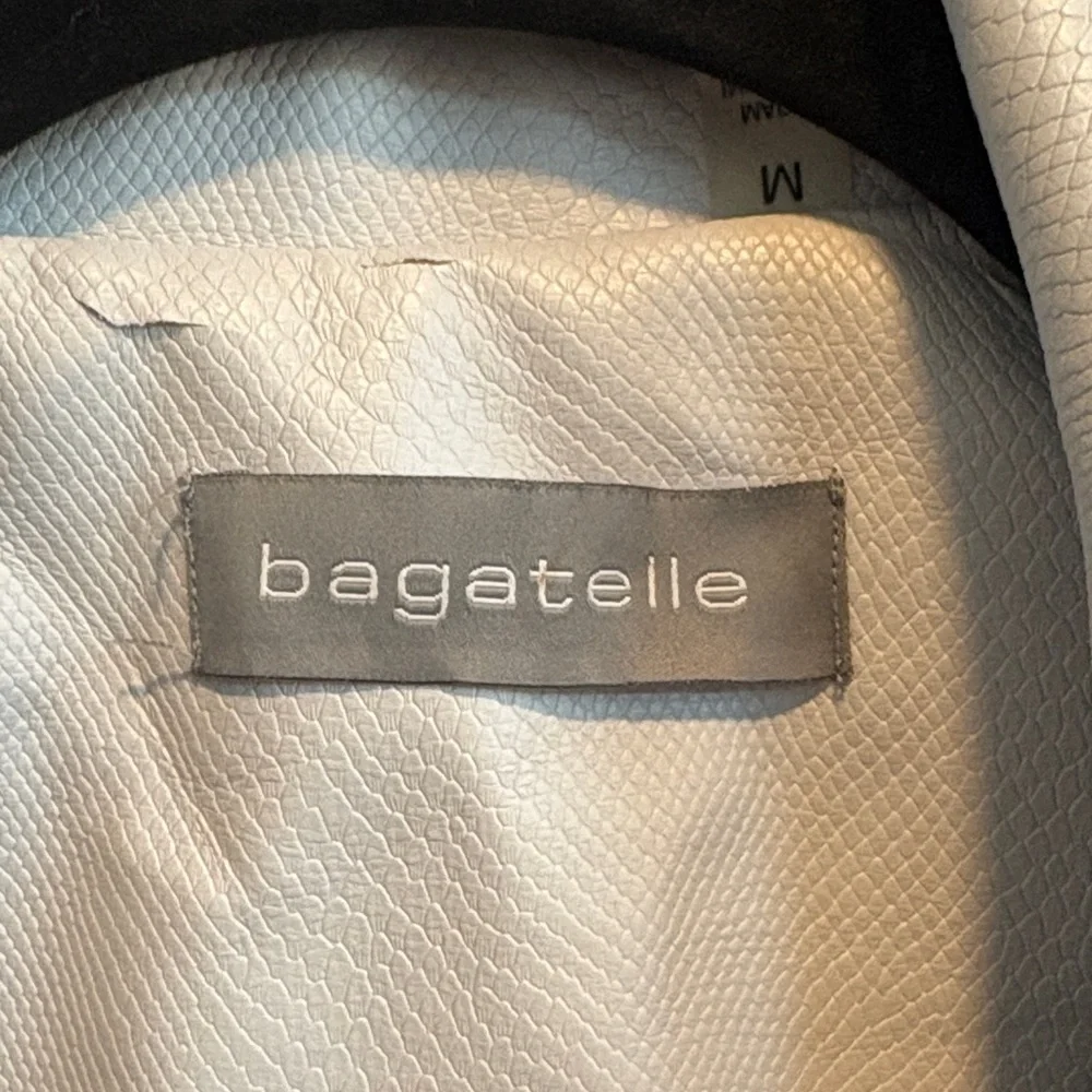 Bagatelle Light Gray Snakeskin Leather Jacket - Picture 2 of 9